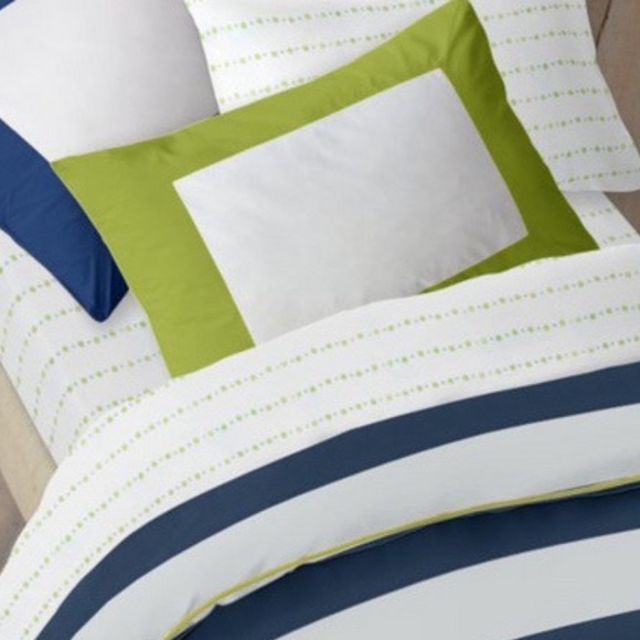 Serena & Lily Other - Serena & Lily Pair of Lime Green and White Frame Shams Standard Size New